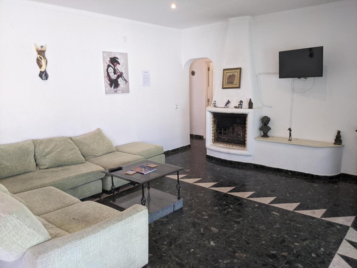 Dolphin House Hostel Фару Экстерьер фото