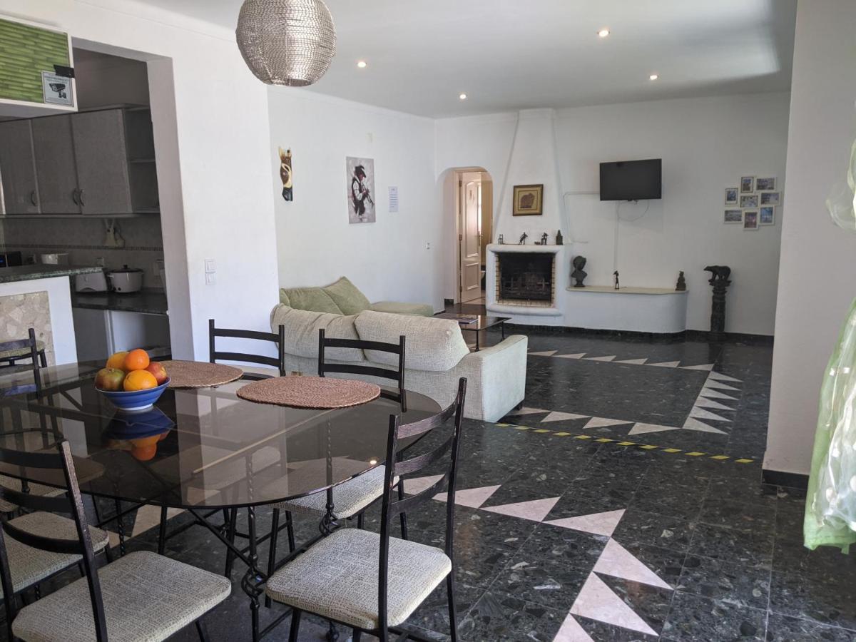 Dolphin House Hostel Фару Экстерьер фото