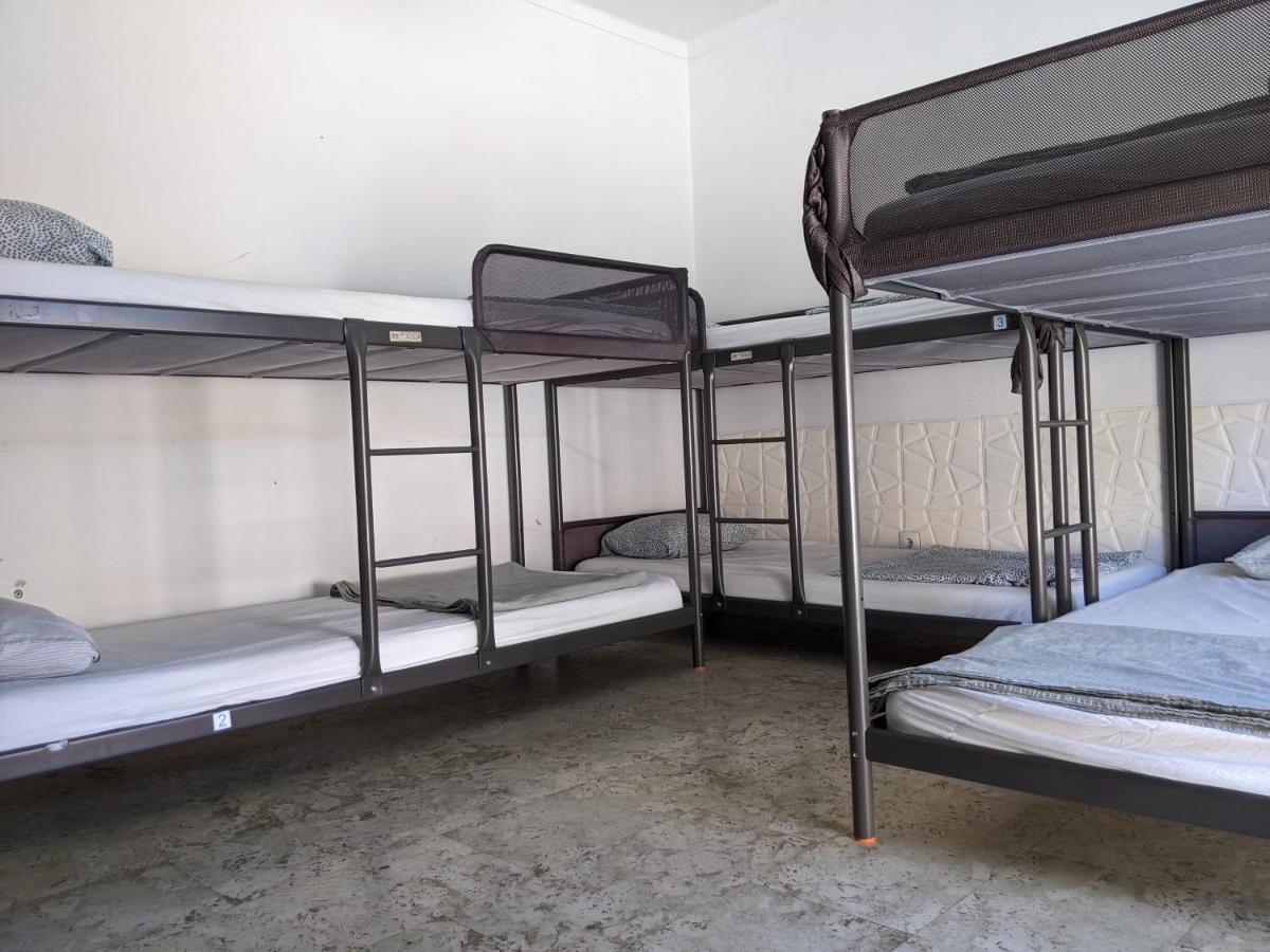 Dolphin House Hostel Фару Экстерьер фото